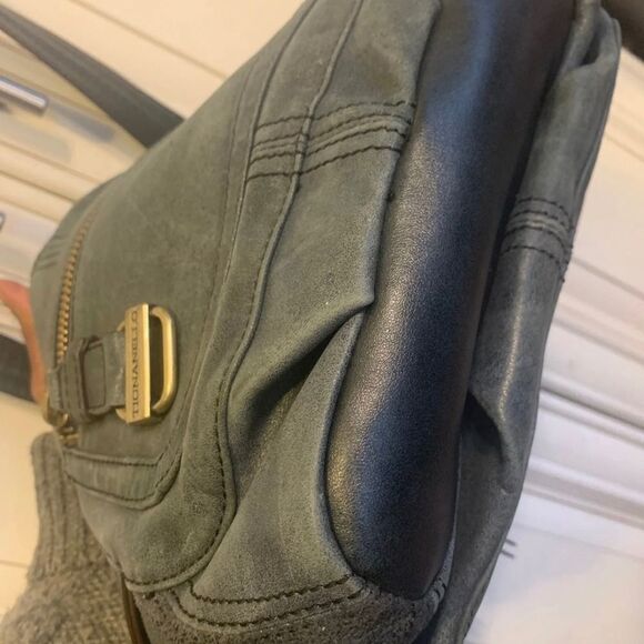 TIGNANELLO GREEN GENUINE LEATHER HANDBAG DARK GREEN - Picture 3 of 10